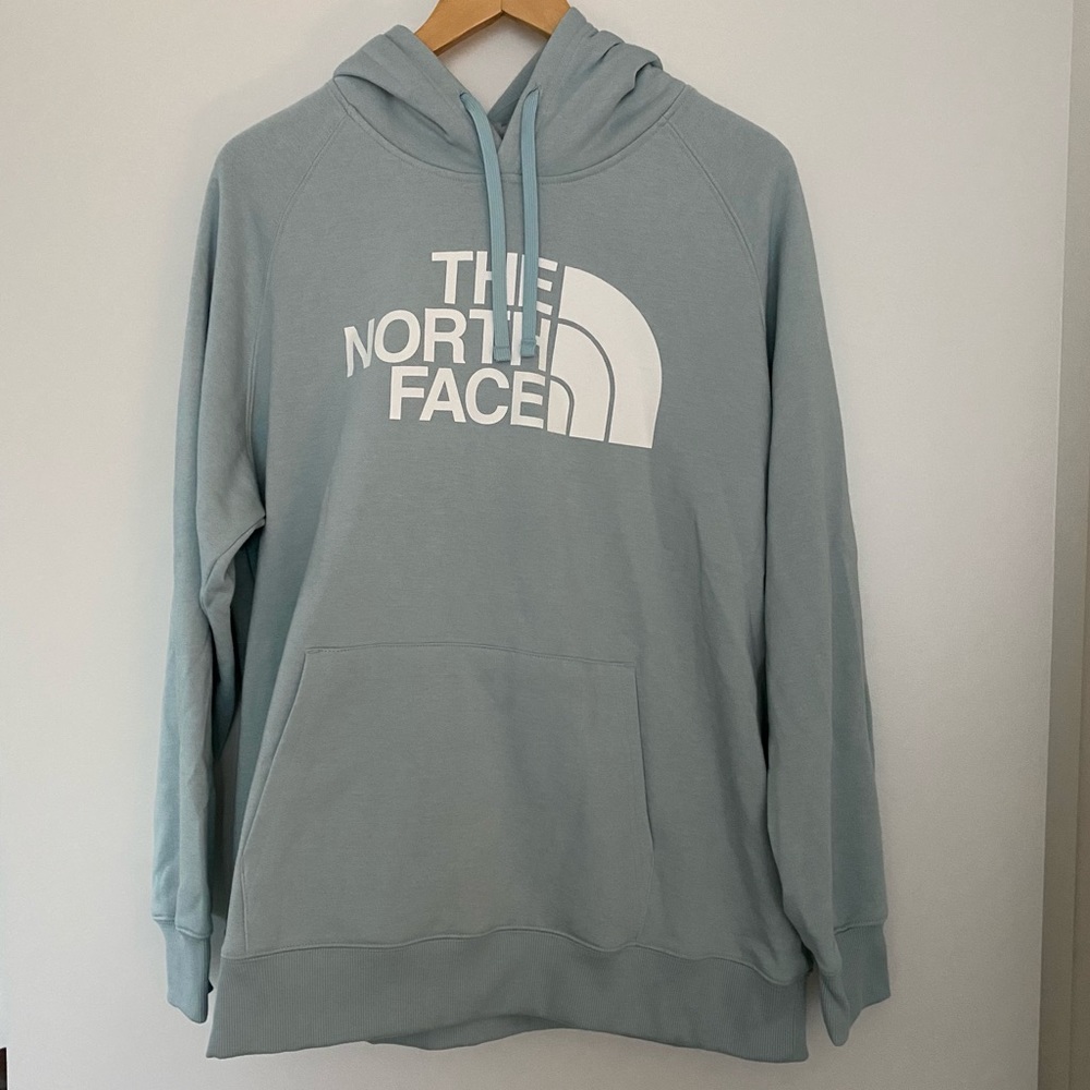 NWT North Face Women’s hoodie XL soft blue